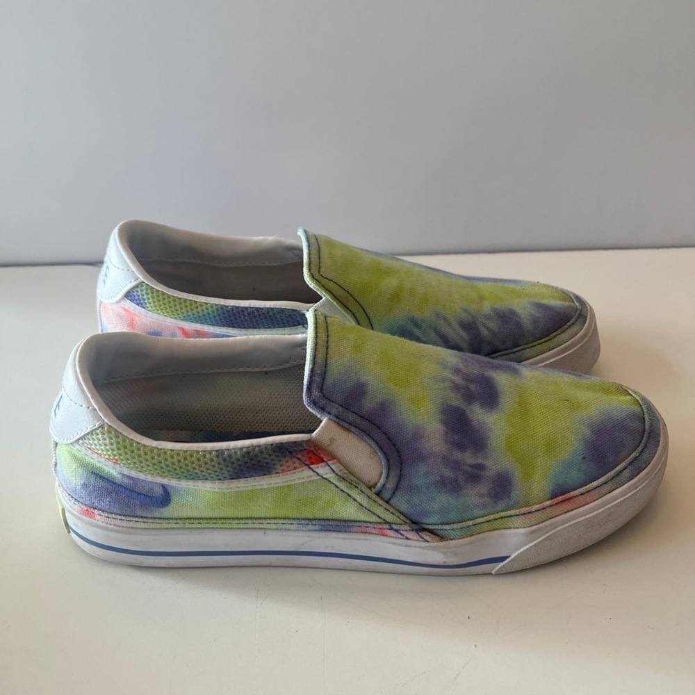 Nike Women's Court Legacy Slip-On Shoes - Picture 1 of 6